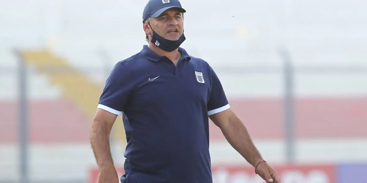 El nuevo crack peruano que sorprende a Carlos Bustos.