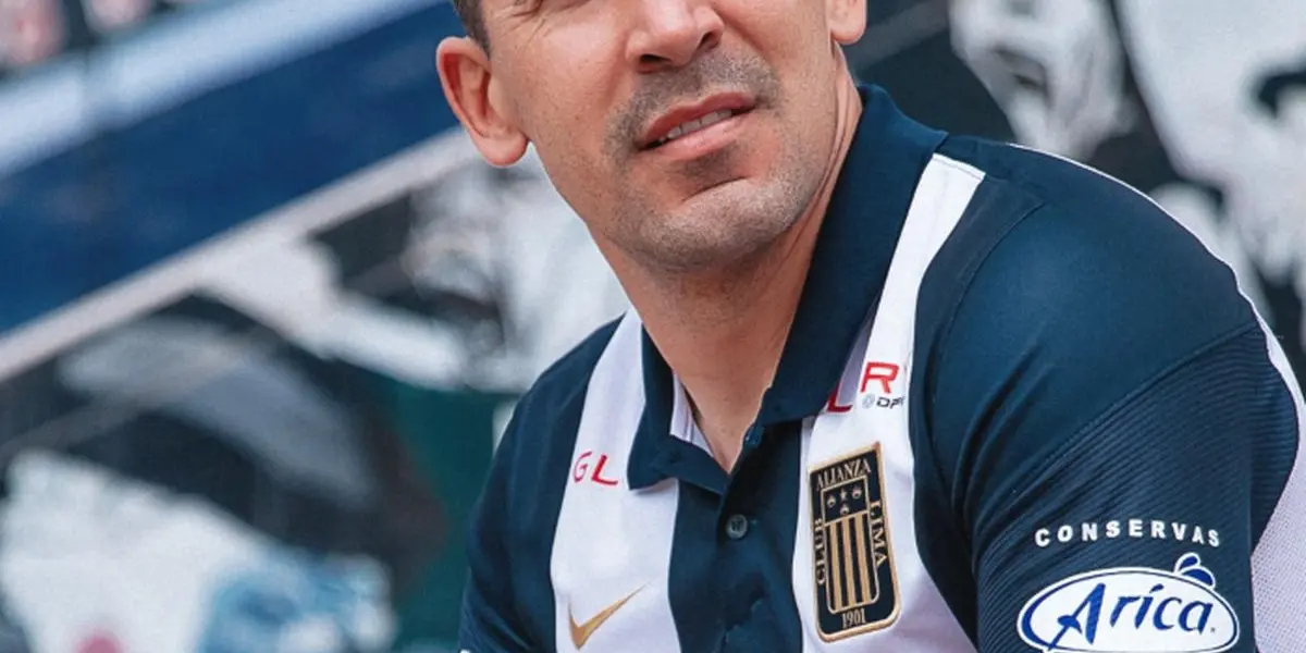 El Pájaro Benítez anotó su primer gol con la camiseta de Alianza Lima y lo gritó con viva voz ante la lluvia de críticas que le llegó de la hinchada; así demuestra su compromiso