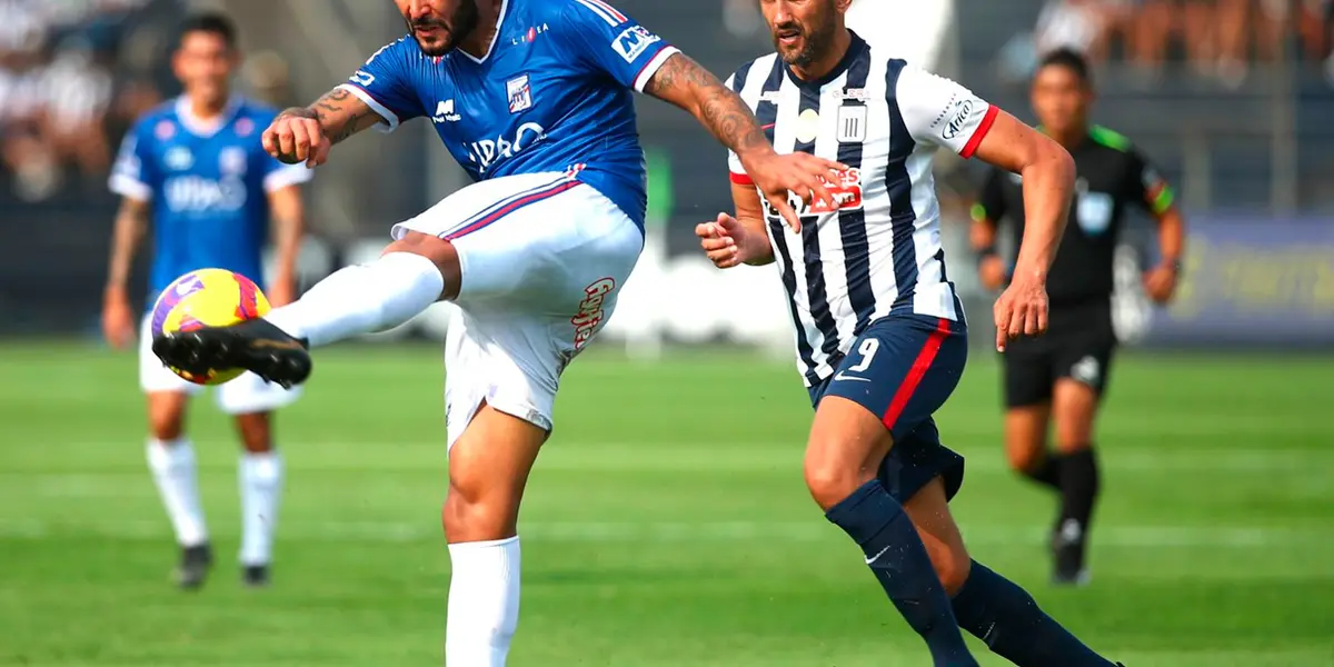 El partido se les puso cuesta arriba a los blanquiazules, pero por culpa de uno de sus jugadores