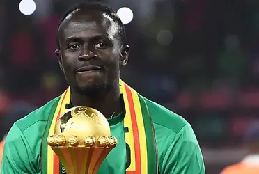 El peruano compartió equipo con el senegalés