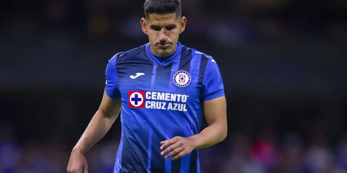 El peruano fue interceptado por hinchas que le reclamaron su pobre desempeño