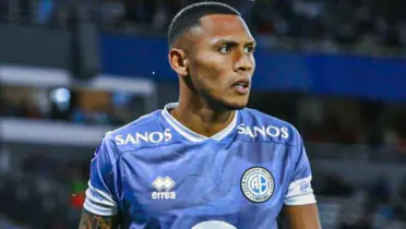 El peruano no tiene mucha continuidad en su club por decisión técnica