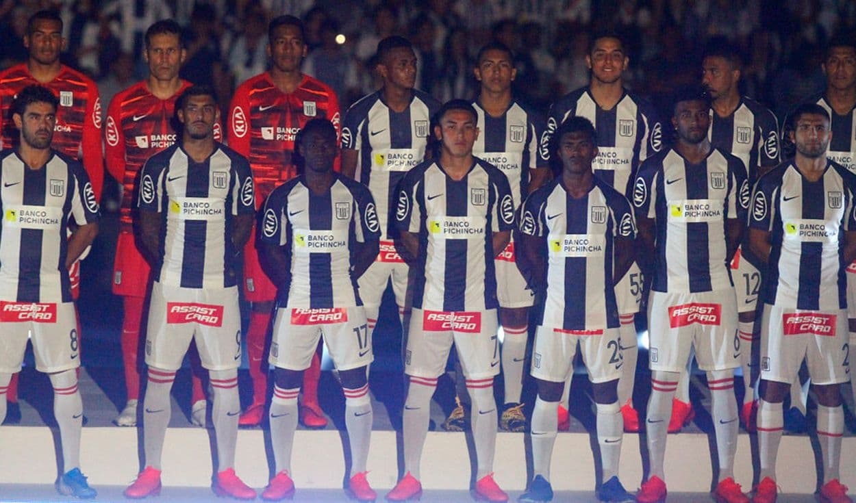 El peruano que se fue de Alianza Lima y ahora vive una pesadilla en su nuevo club.