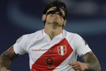 El peruano sufrió un esgince de tobillo en Italia