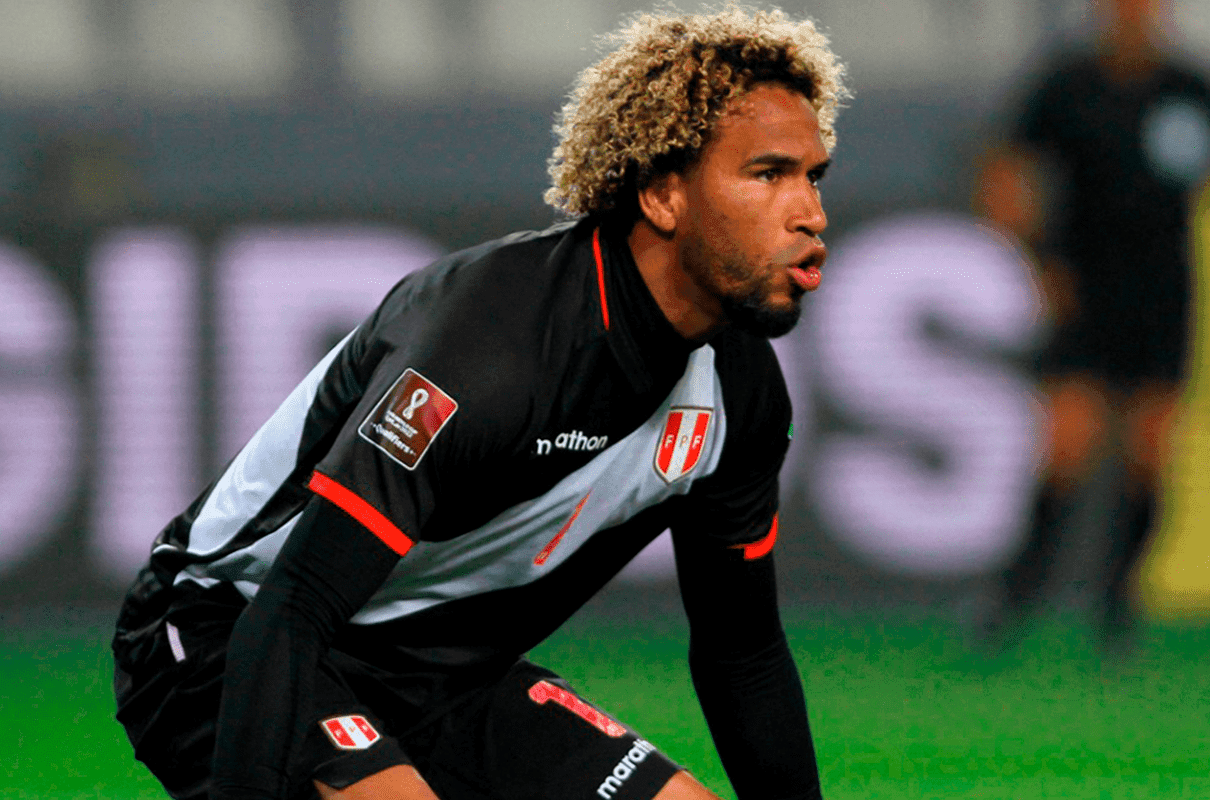 El portero de la Selección Peruana es seguido por varios clubes de Sudamérica