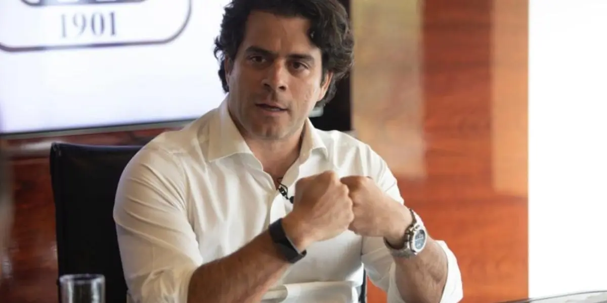 El representante del Fondo Blanquiazul, Diego Gonzales Posada, afecta el rendimiento de Alianza Lima incorporando a jugadores que no tienen un buen juego.