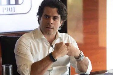 El representante del Fondo Blanquiazul, Diego Gonzales Posada, afecta el rendimiento de Alianza Lima incorporando a jugadores que no tienen un buen juego.