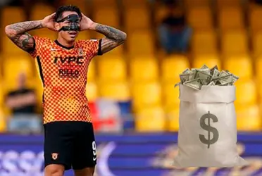 El sueldo del goleador de la Seleeción Peruana en Italia