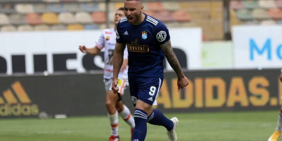 Emanuel Herrera con la camiseta de Sporting Cristal (Foto: ESPN)