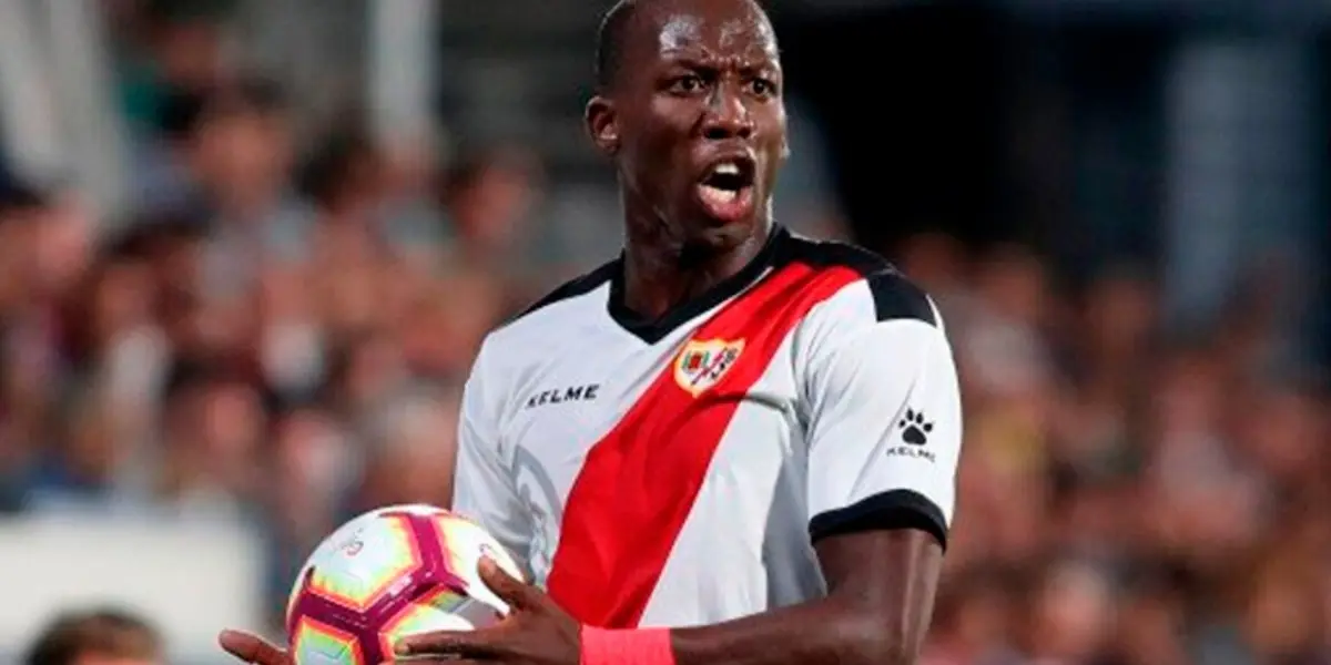 En España se quedaron asombrado por el estado físico de Luis Advíncula