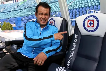 Entrenador peruano es destacado en el mundo