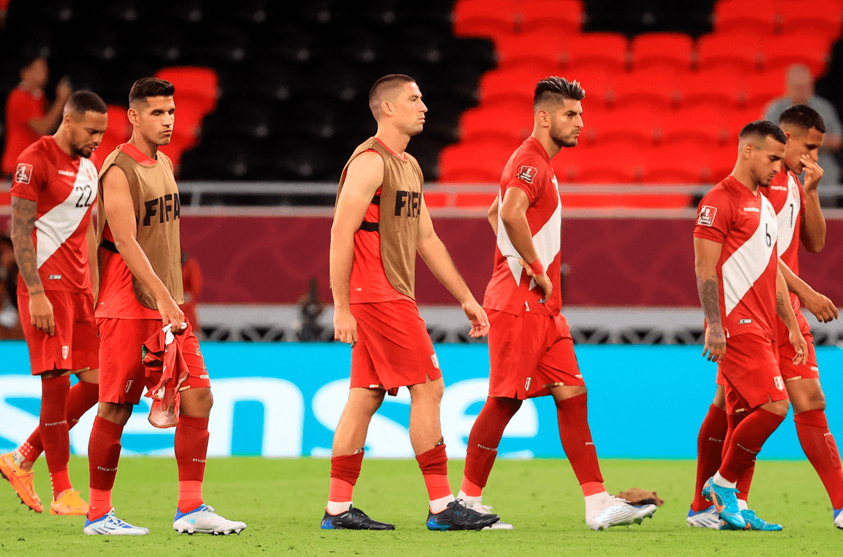 Es el verdadero culpable que nos quedáramos sin Mundial y ahora lo paga fuerte