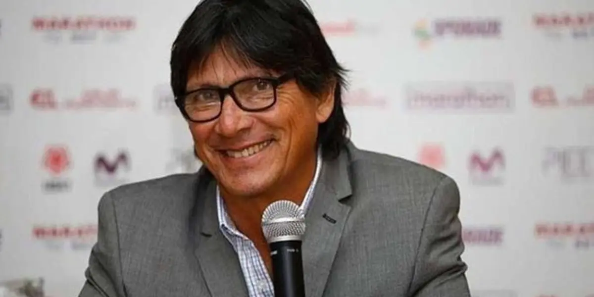 Este es el carro con el que se pasea Ángel Comizzo por las calles de Lima