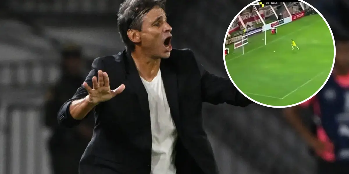 Fabián Bustos dando órdenes (Foto: AFP)