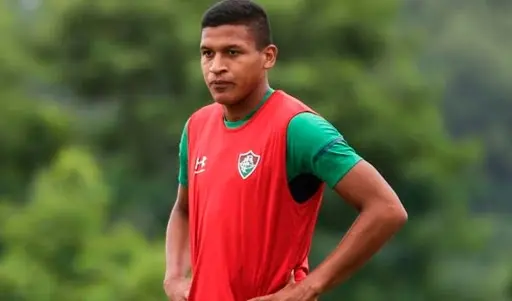 Fernando Pacheco firmó un contrato con un desconocido equipo