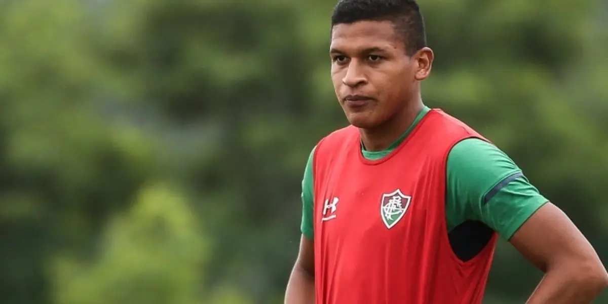 Fernando Pacheco no la pasa bien en el Fluminense desde que se recuperó de su lesión