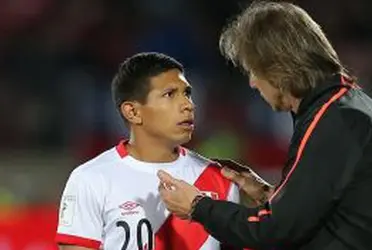 Flores mostró un buen nivel de juego en los primeros minutos contra Venezuela, pero luego desapareció en el partido.