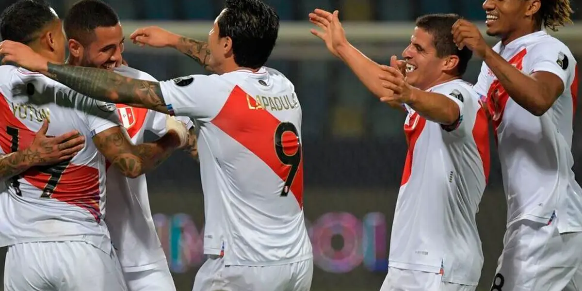 Fue duramente criticado por sus malos partidos con la Selección Peruana