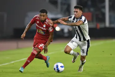 Fue el jugador más bajo en la derrota de Sporting Cristal