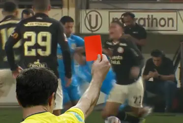 Futbolista de Binacional se ganó la roja tras un patadón a Yuriel Celi.