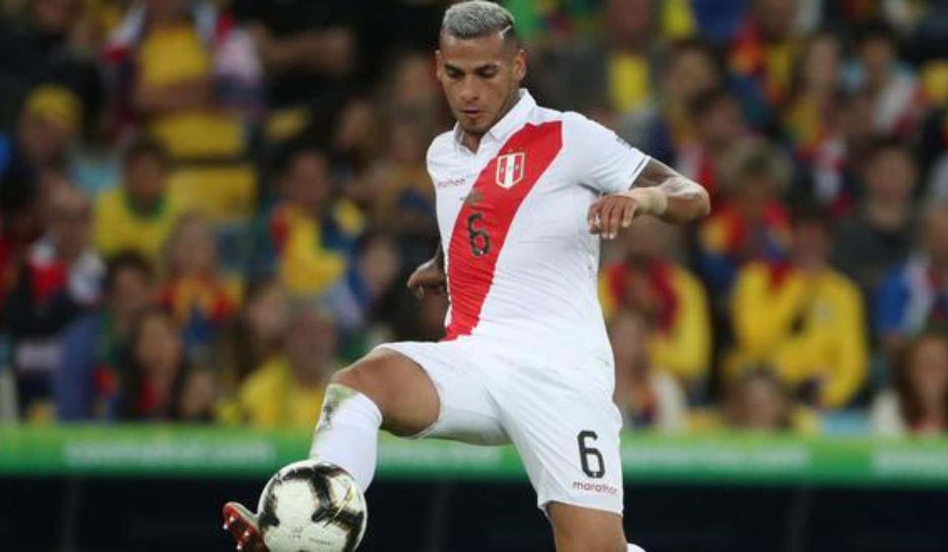 Futbolista la rompe en la Liga 1