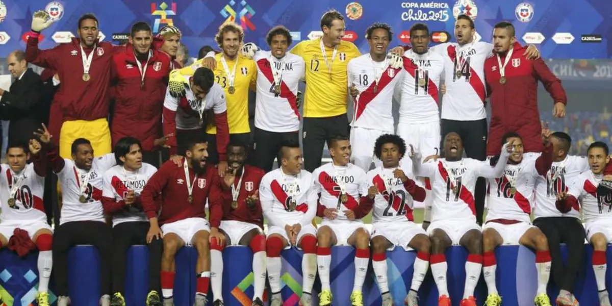 Futbolista peruano fue expulsado en su debut con la Bicolor