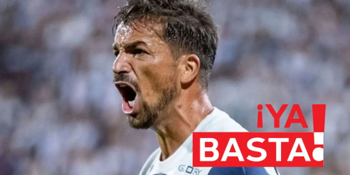 Gabriel Costa gritando