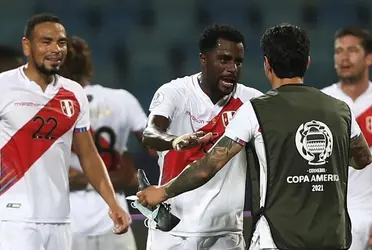 Gareca estaría pensando en guardar a la pareja para otros cotejos de la fecha triple por las eliminatorias.