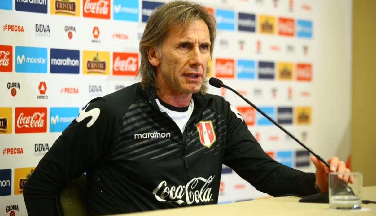 Gareca habla más inglés que Messi y Tévez juntos