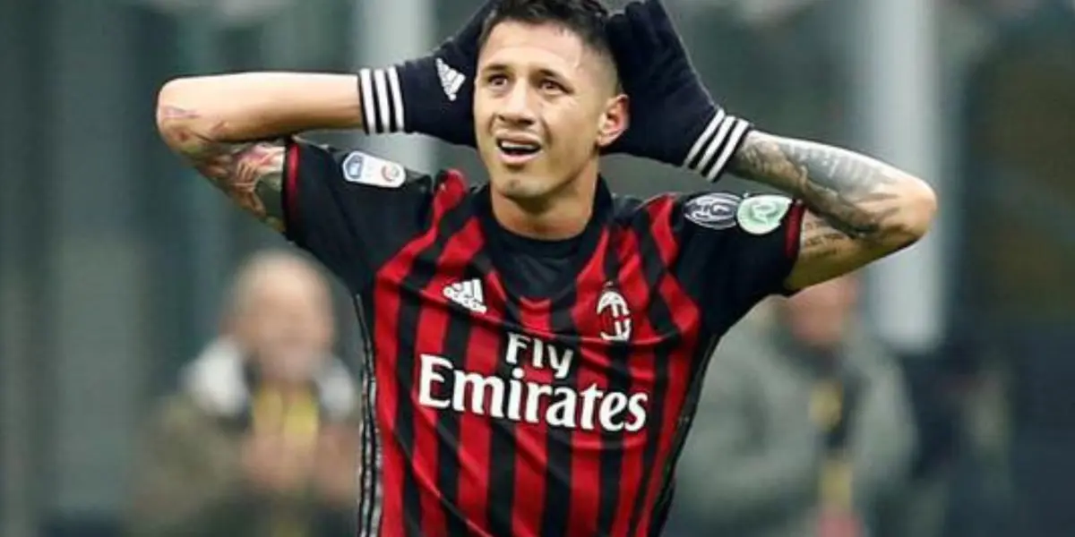 Gianluca Lapadula cada vez más lejos de Benevento