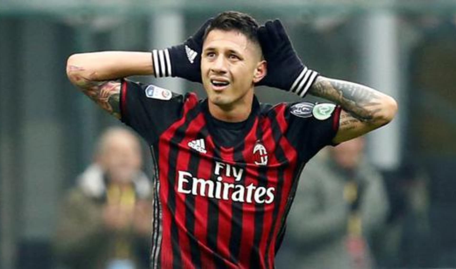 Gianluca Lapadula cada vez más lejos de Benevento