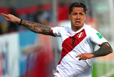 Gianluca Lapadula convirtió el primer gol del partido ante Paraguay en la última fecha de las eliminatorias