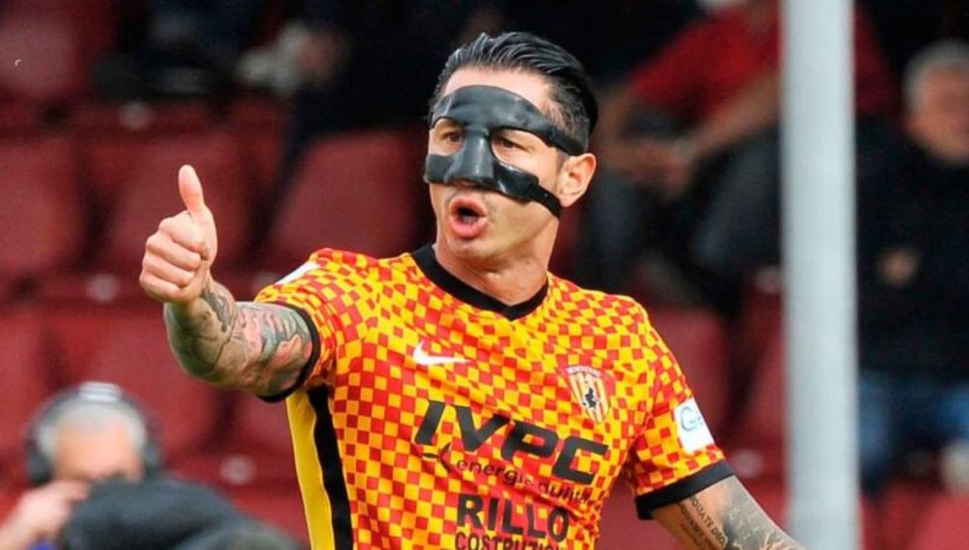 Gianluca Lapadula perdió la oportunidad de volver a primera división