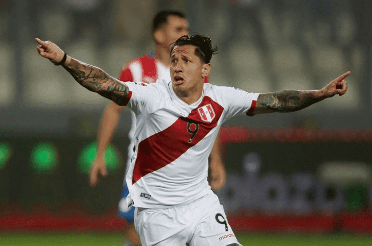 Gianluca Lapadula se negó a jugar por la Selección Peruana en un comienzo