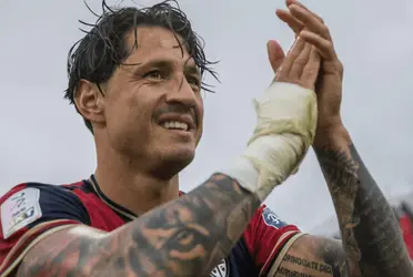 Gianluca Lapadula luego de tanto pelear logró el ascenso a la Serie A