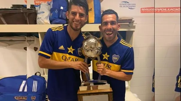 Hace algunas semanas, Carlos Tévez le brindó un regalo a Carlos Zambrano.