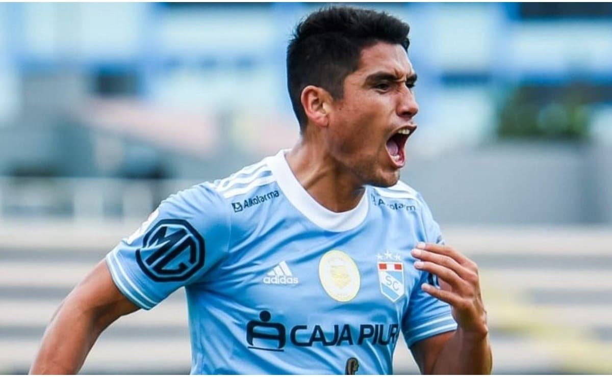 Írven Ávila firmó un contrato hasta finales de la temporada 2022, y aquella sería la fecha de su salida de Sporting Cristal
