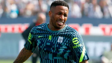 Jefferson Farfán en los entrenamientos