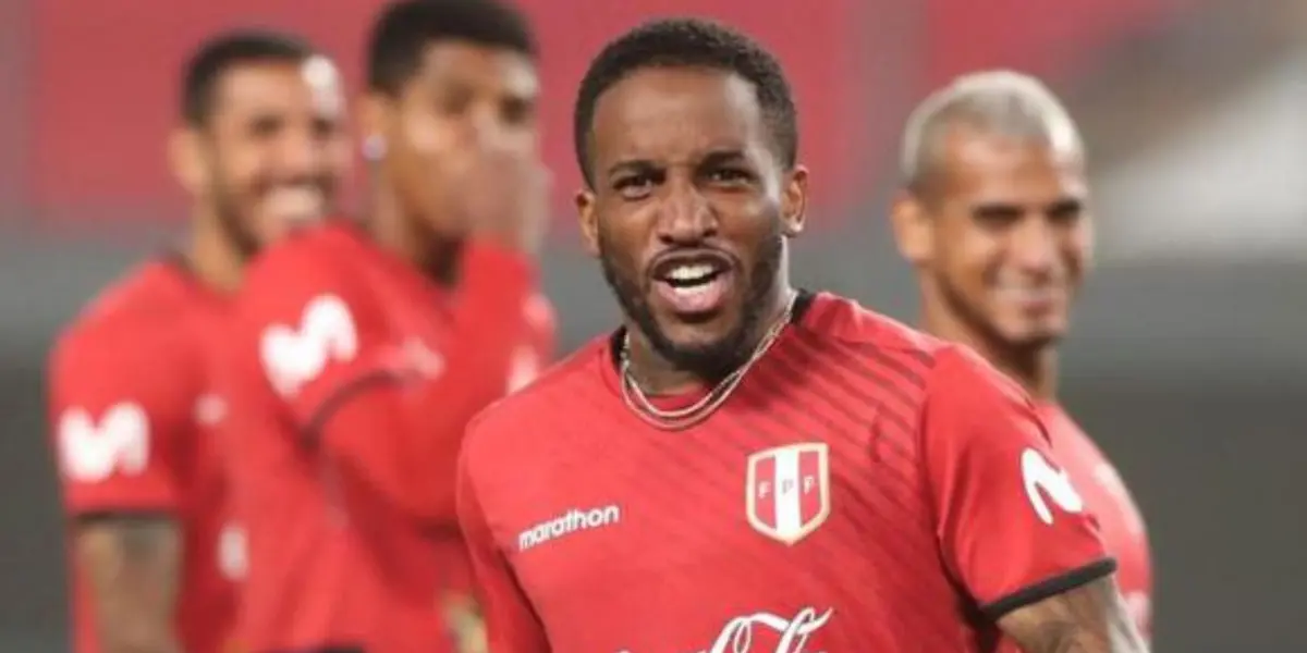 Jefferson Farfán es considerado un referente peruano