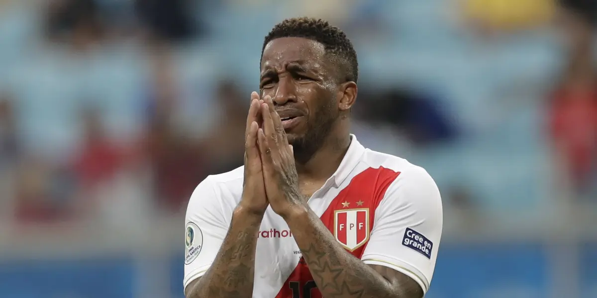 Jefferson Farfán (Foto: X de La Bicolor)