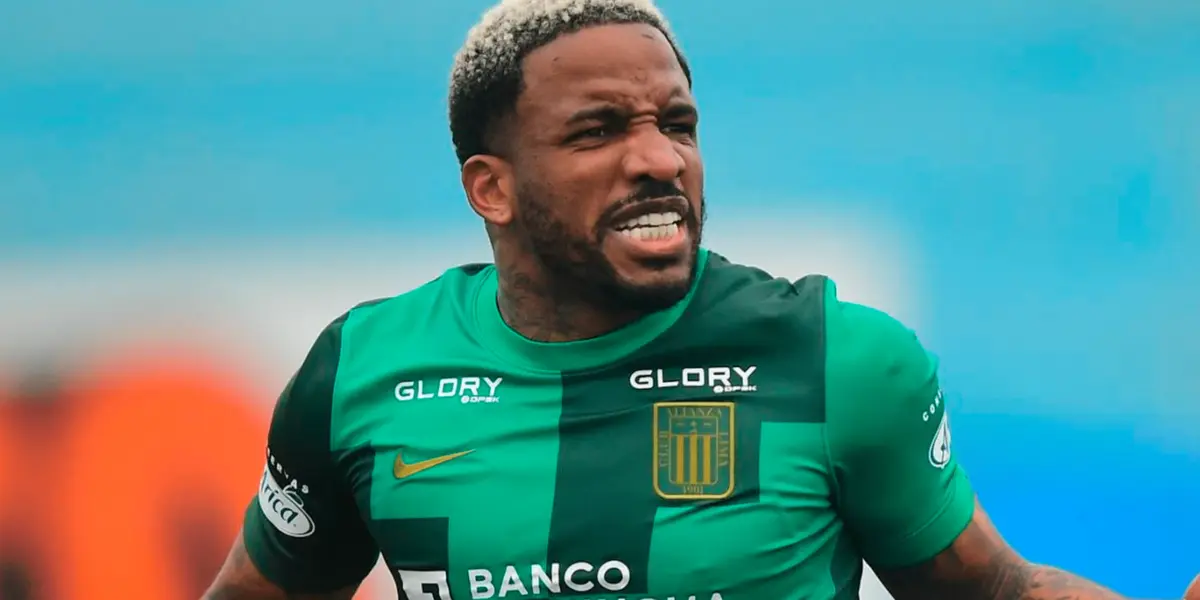 Jefferson Farfán tendría las horas contadas en Alianza Lima y se conocería su nuevo equipo