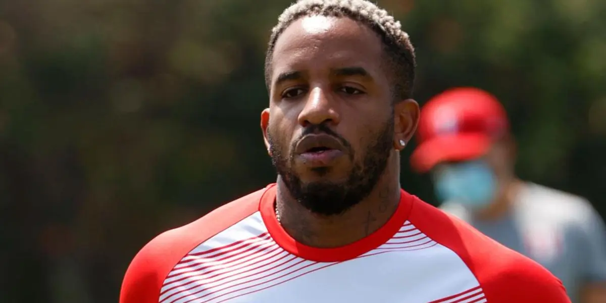 Jefferson Farfán ya sabe que hacer para ser llamado