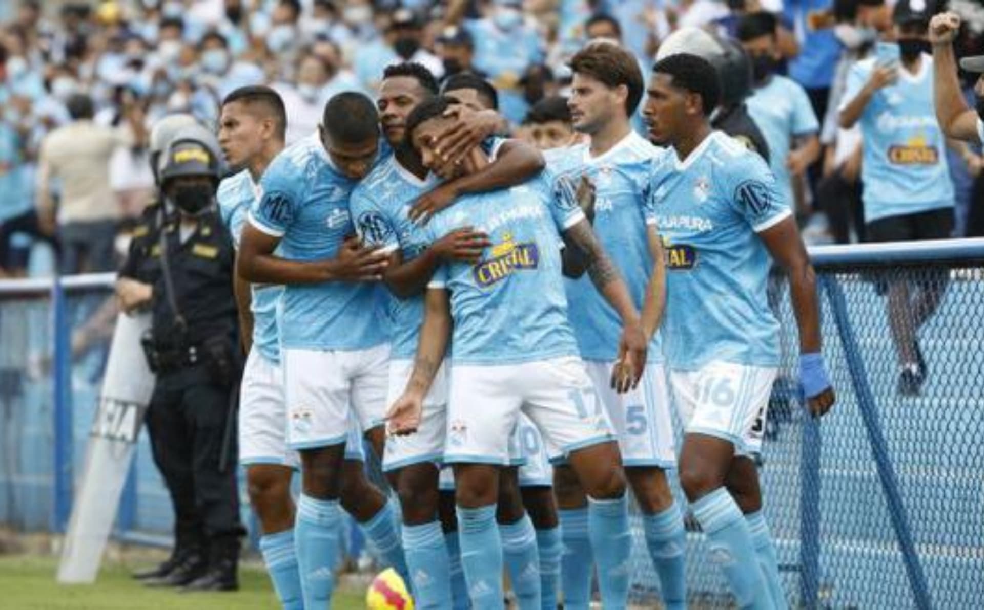 John Jairo Mosquera volvió a los entrenamientos