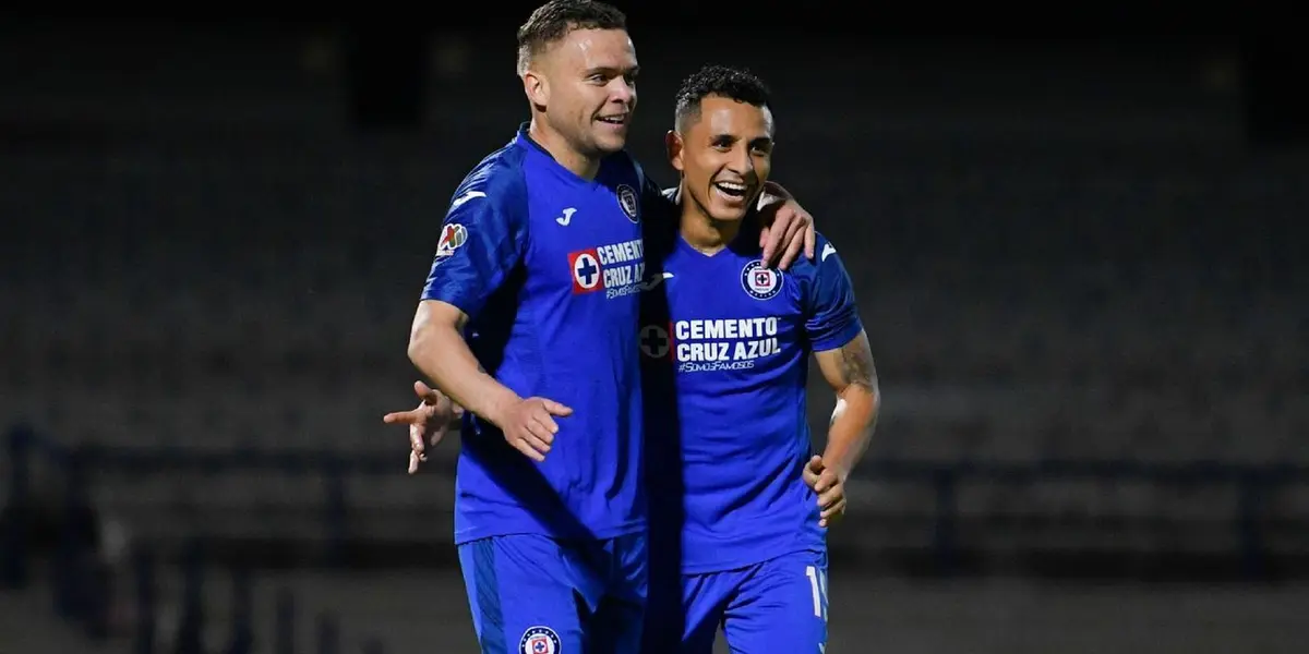 Jonathan ‘Cabecita’ Rodríguez saldría de la 'Máquina Cementera' y Raúl Ruidíaz sería su reemplazo.