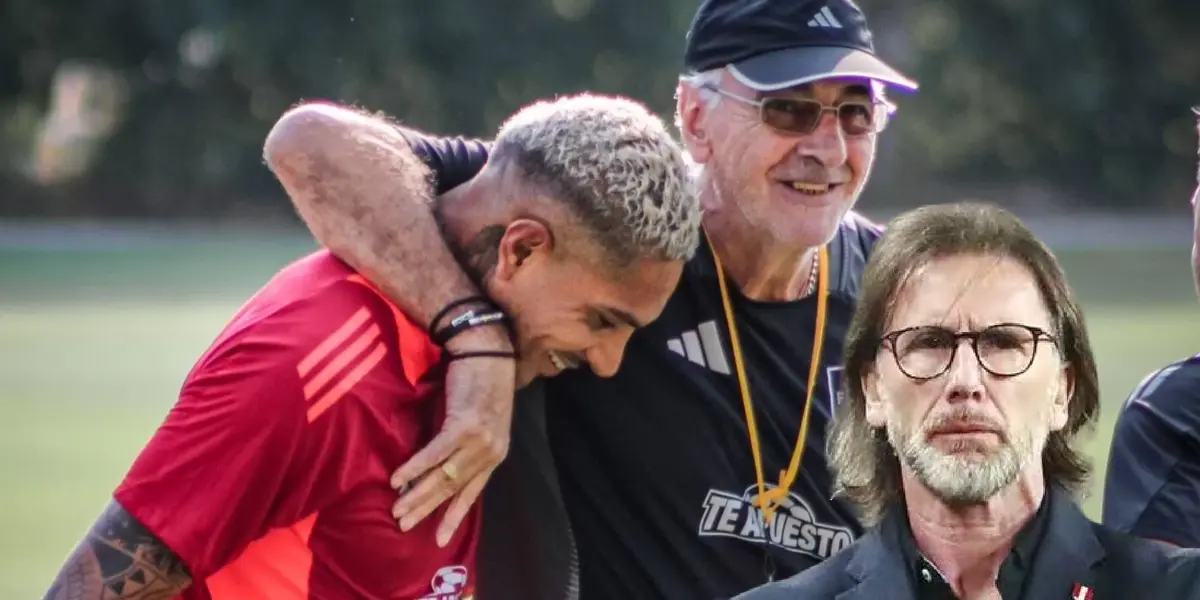 Jorge Fossati abrazando a Paolo Guerrero, Ricardo Gareca serio (Foto: Selección Peruana)