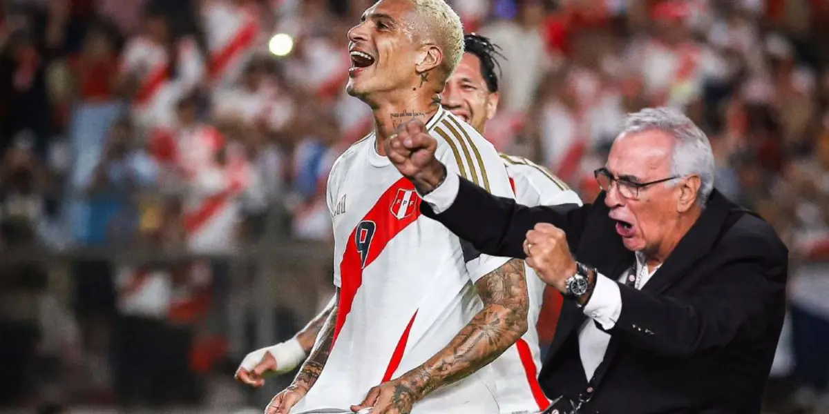 Jorge Fossati celebrando al igual que Paolo Guerrero