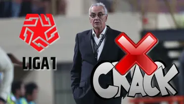 Jorge Fossati en la zona técnica del Estadio Monumental de Ate