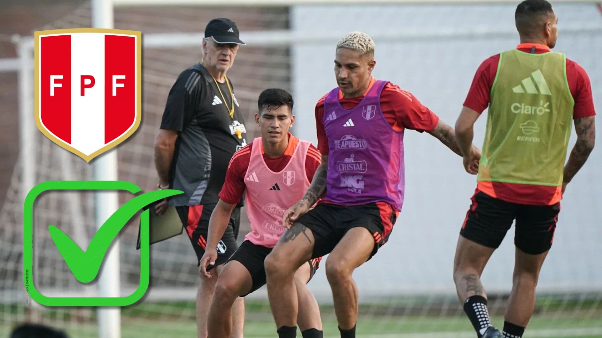 Jorge Fossati, José Rivera, Paolo Guerrero y Alexander Callens en un entrenamiento de la Bicolor en Videna