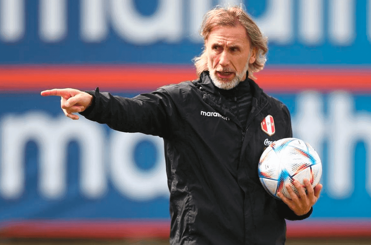 Juan Carlos Oblitas dio a conocer que es lo que pide Ricardo Gareca para quedarse en la Selección Peurana