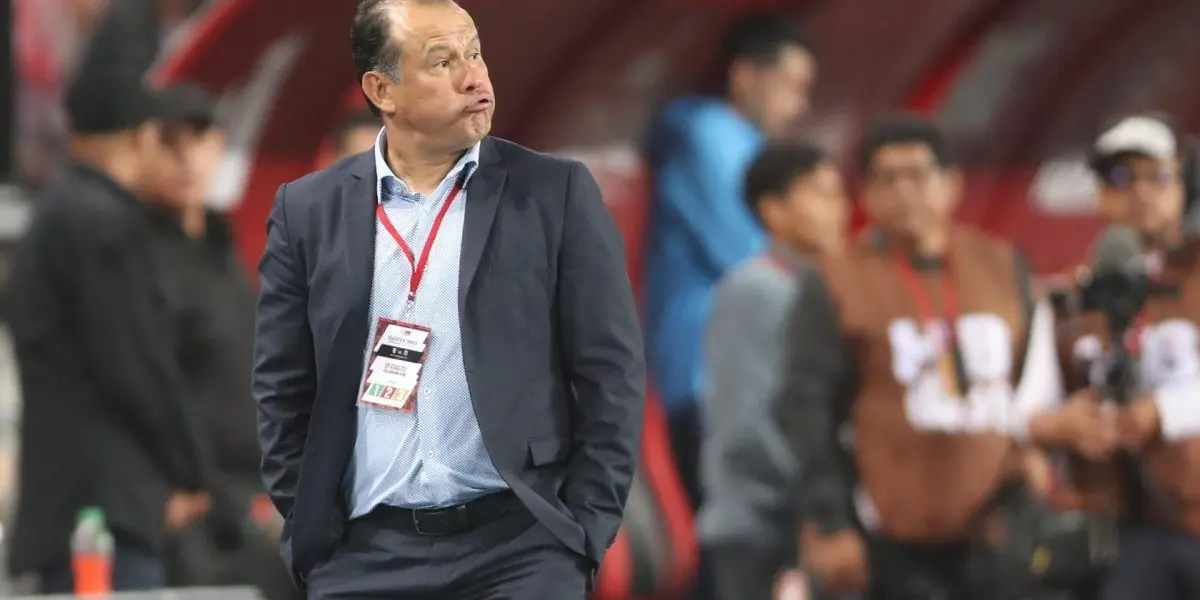 Juan Reynoso declaró en una entrevista que, de perder contra Bolivia y Venezuela, no planea renunciar a la selección peruana.